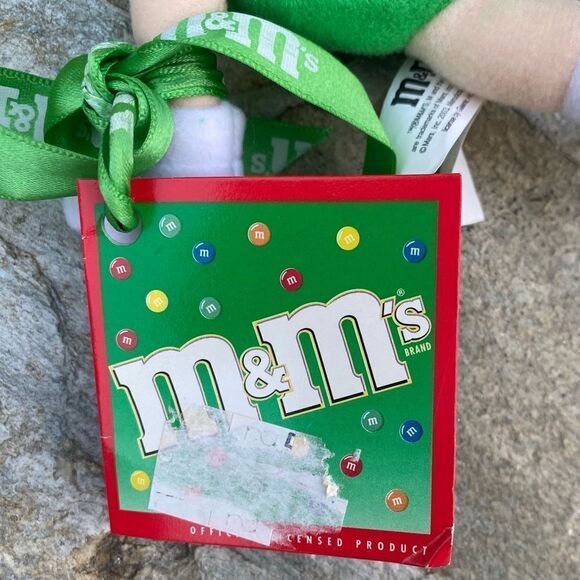 NWT Mrs Green Embroidered M&M Plush Christmas Toy/Ornament 6" Galerie 2004 Mars - Picture 3 of 6